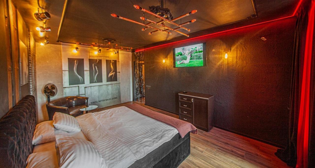 Biplan Hotel Даугавпилс Экстерьер фото