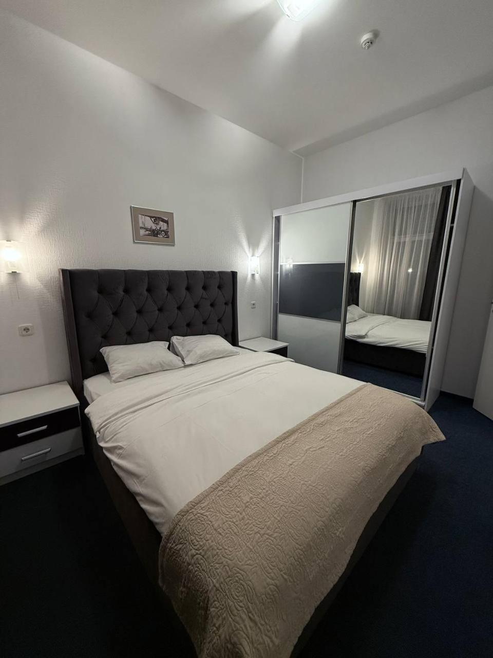 Biplan Hotel Даугавпилс Экстерьер фото