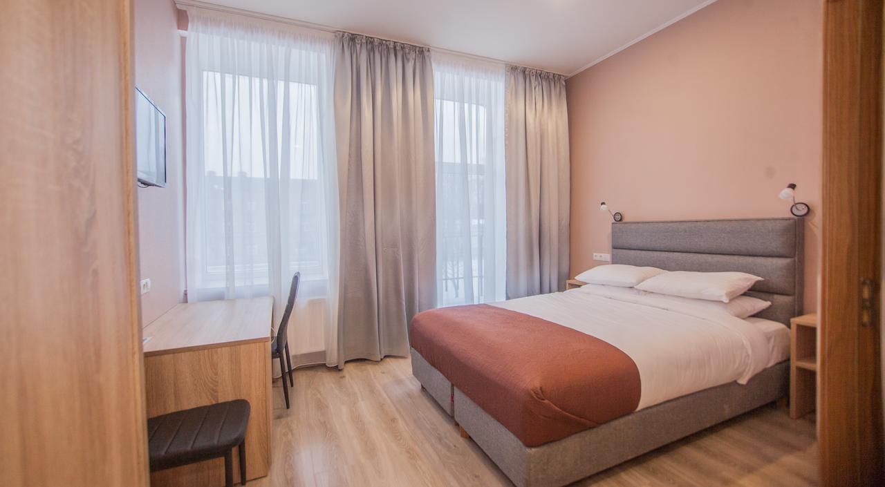 Biplan Hotel Даугавпилс Экстерьер фото