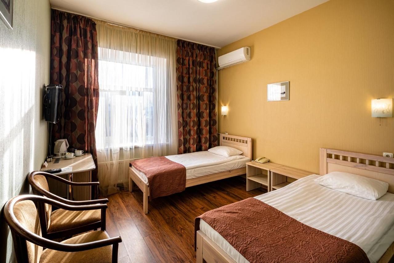 Biplan Hotel Даугавпилс Экстерьер фото